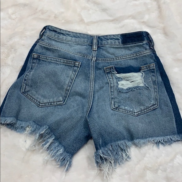 Boyfriend Shorts - Picture 2 of 3